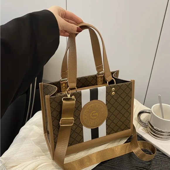 Women's Unbranded Brown and White Large Capacity /Nylon Tote Bag- NIP - Picture 11 of 15